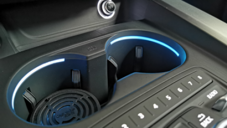 Audi_A4_B9_8W_A5_F5_Getränkehalterbeleuchtung (4)9